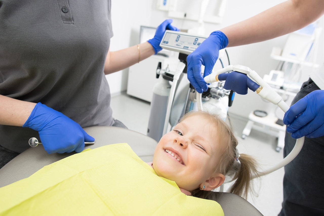 Dziecko u dentysty - kiedy iść z dzieckiem do dentysty?